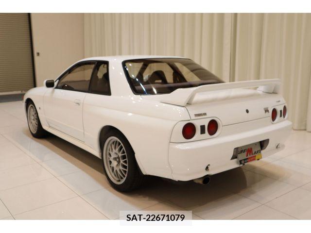 Nissan SKYLINE GT-R 1993-02 301021-17