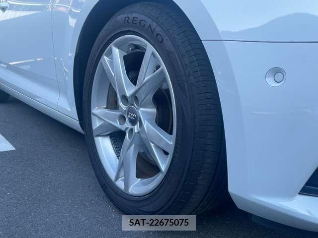 Audi A4 2018-06 218454-6