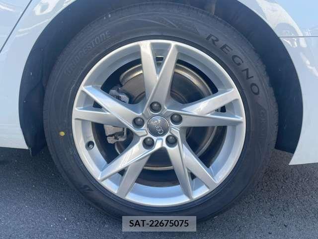 Audi A4 2018-06 218454-9