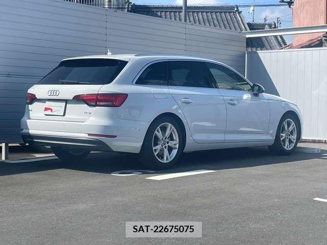 Audi A4 2018-06 218454-5
