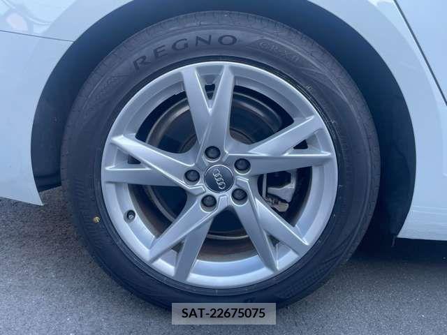 Audi A4 2018-06 218454-8