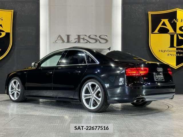 Audi S8 2013-03 261711-8