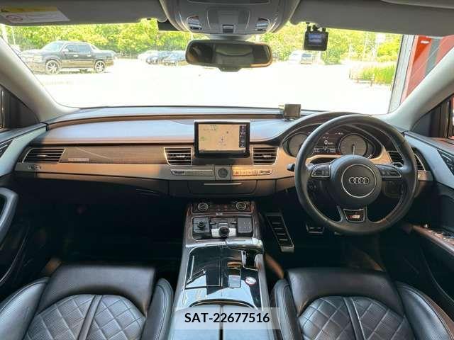 Audi S8 2013-03 261711-12