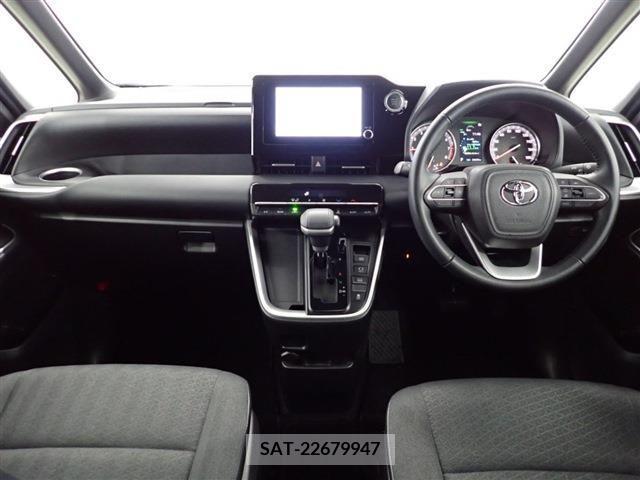 Toyota VOXY 2022-03 213217-10