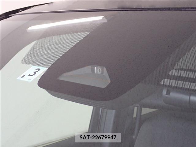 Toyota VOXY 2022-03 213217-7
