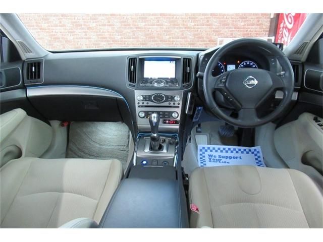 Nissan SKYLINE 2012-01 1648-2