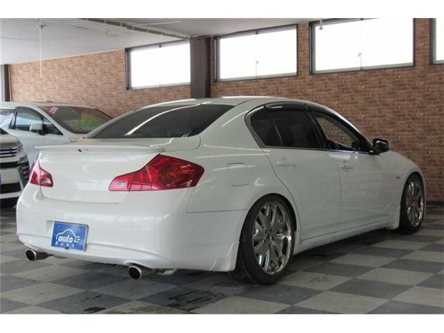 Nissan SKYLINE 2012-01 1648-1