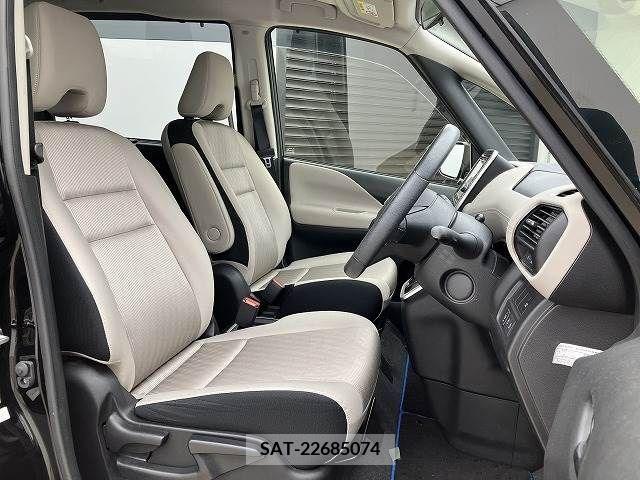 Nissan SERENA 2018-12 393855-8