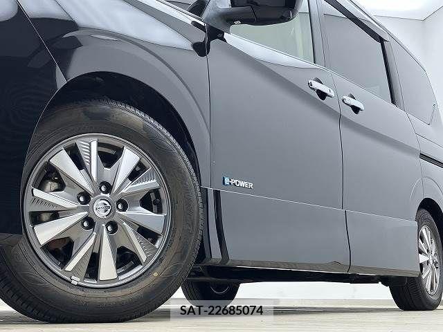 Nissan SERENA 2018-12 393855-18