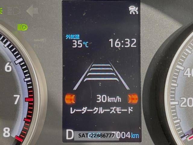 Toyota VOXY 2022-12 335883-5