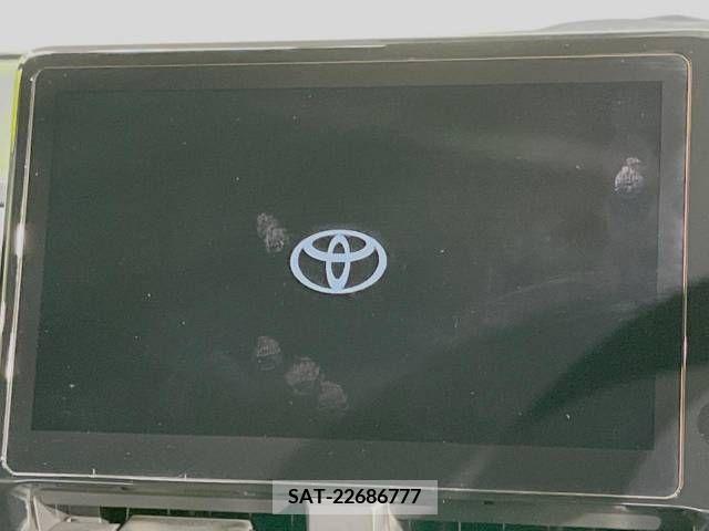 Toyota VOXY 2022-12 335883-4
