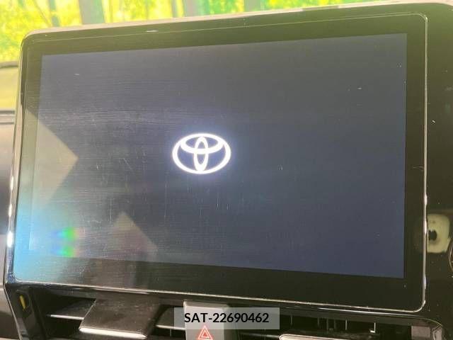 Toyota VOXY 2022-05 332948-3
