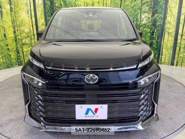 Toyota VOXY 2022-05 332948-14