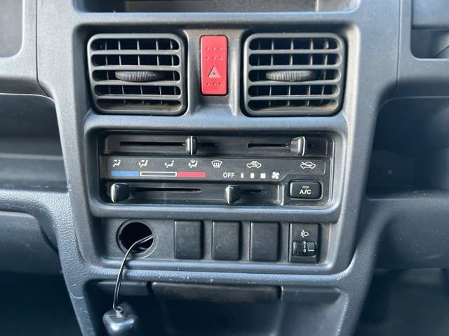 Suzuki CARRY TRUCK 2015-04 190207-5