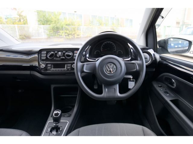 VolksWagen UP! 2012-10 10751-15