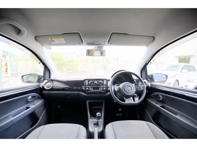 VolksWagen UP! 2012-10 10751-14