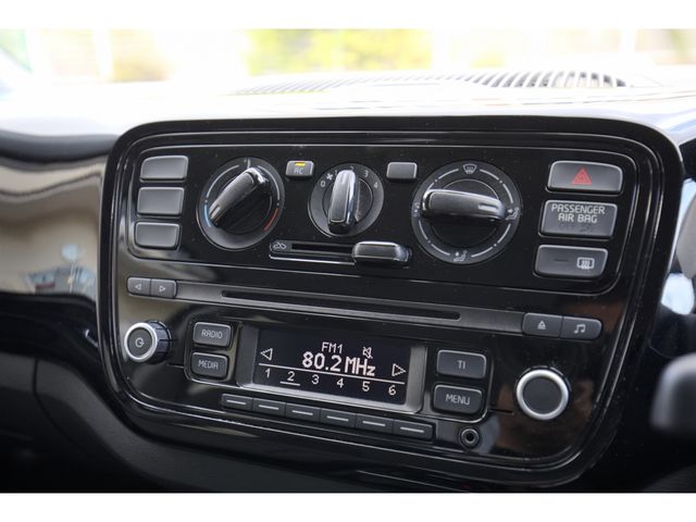 VolksWagen UP! 2012-10 10751-21