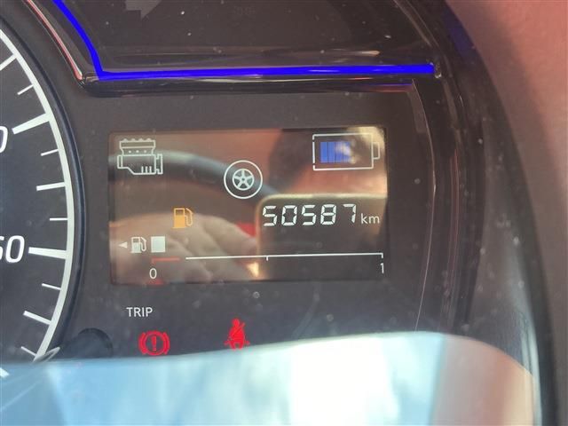 Nissan NOTE 2017-06 23214-24