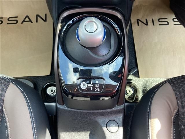 Nissan NOTE 2017-06 23214-15