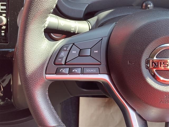 Nissan NOTE 2017-06 23214-11