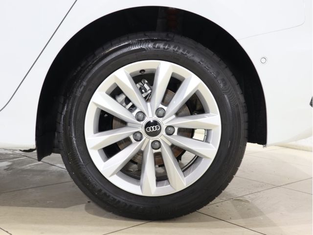 Audi A3 2023-05 21025-25