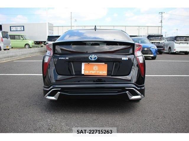 Toyota PRIUS 2016-10 366391-10