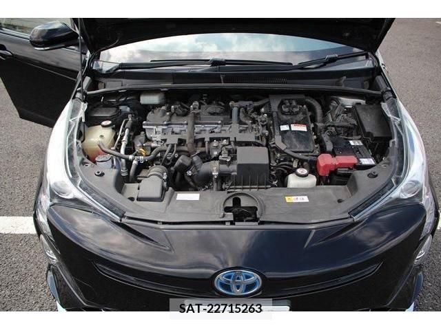 Toyota PRIUS 2016-10 366391-18