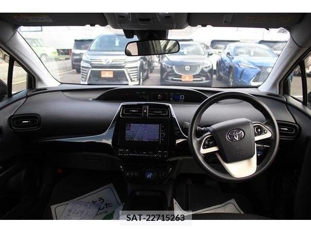 Toyota PRIUS 2016-10 366391-17