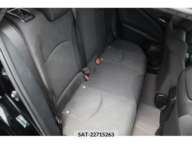 Toyota PRIUS 2016-10 366391-16