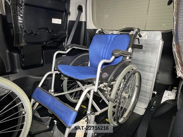 Toyota VOXY 2019-06 341136-11