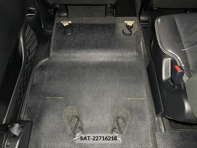 Toyota VOXY 2019-06 341136-16