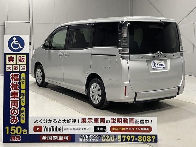 Toyota VOXY 2019-06 341136-22
