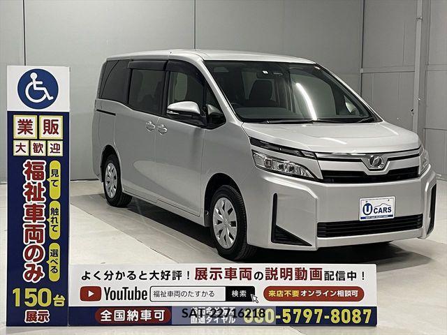 Toyota VOXY 2019-06 341136-21