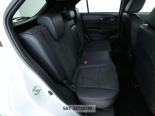 Mitsubishi ECLIPSE CROSS 2022-02 245684-6