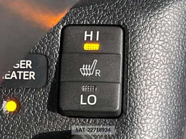 Toyota PRIUS PHV 2017-05 282530-6