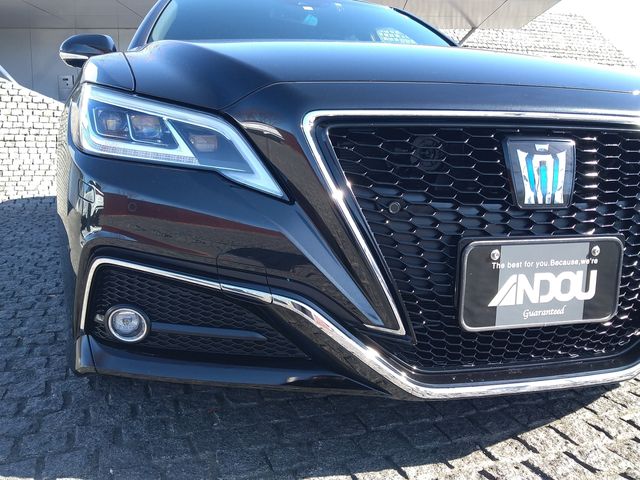 Toyota CROWN SEDAN 2020-06 190160-5