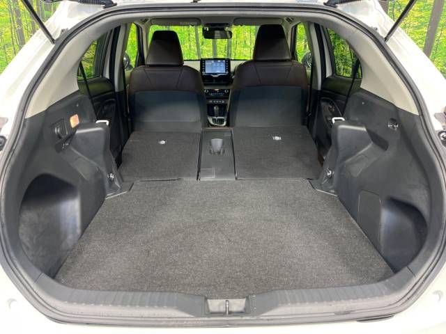 Toyota YARIS CROSS 2021-03 184082-10