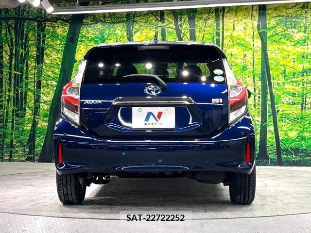 Toyota AQUA 2020-04 330641-15