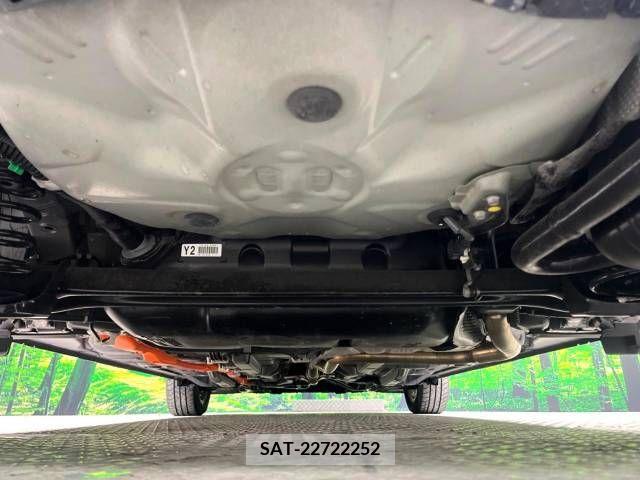 Toyota AQUA 2020-04 330641-19