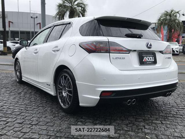 Lexus CT 2012-04 275207-2