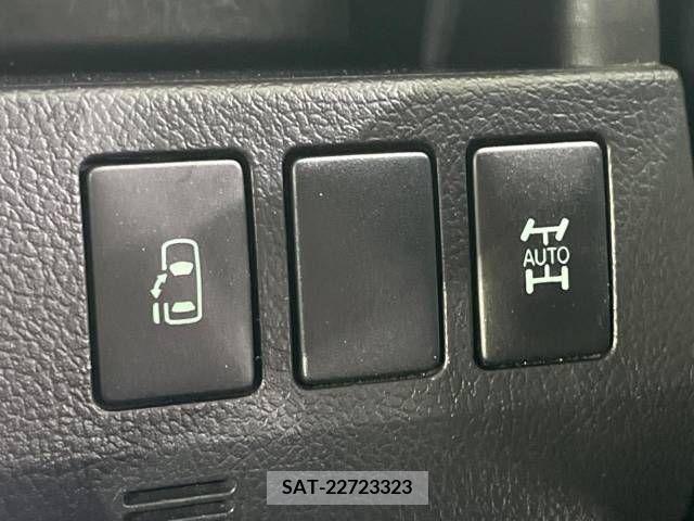 Toyota VOXY 2011-01 347289-4