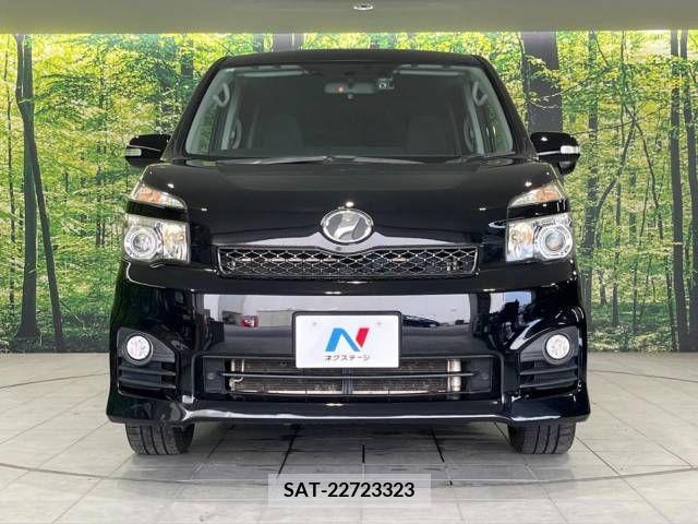 Toyota VOXY 2011-01 347289-15