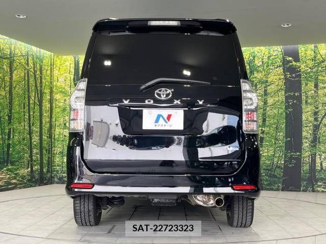 Toyota VOXY 2011-01 347289-16