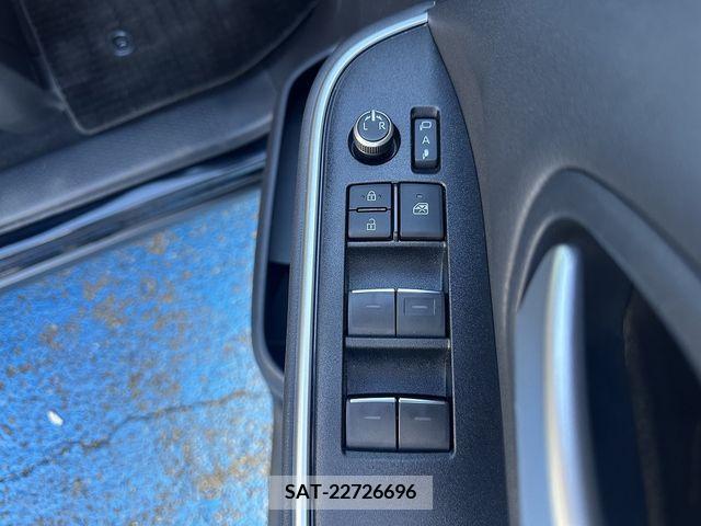 Toyota VOXY 2022-03 370298-12