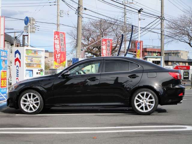 Lexus IS 2011-07 20991-8