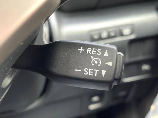 Lexus IS 2013-10 195838-4