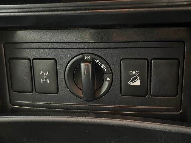 Toyota PRADO 2015-10 183357-9