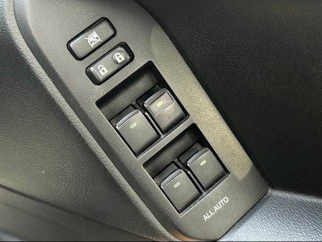 Toyota PRADO 2015-10 183357-8