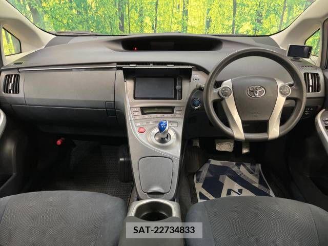 Toyota PRIUS 2012-08 252991-1