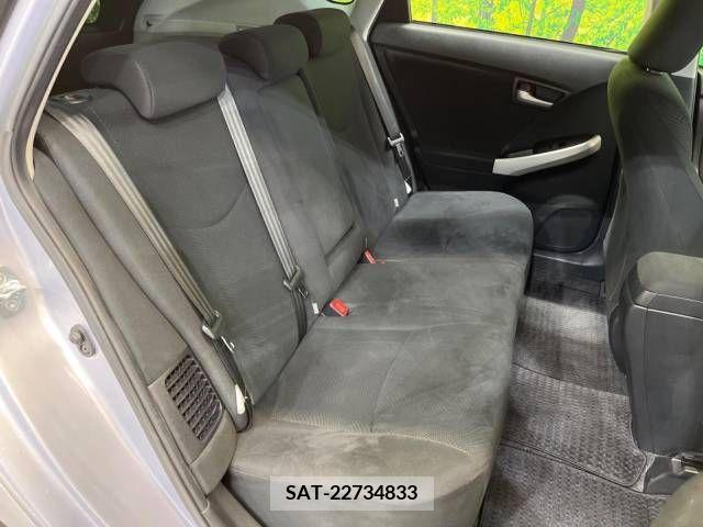 Toyota PRIUS 2012-08 252991-9
